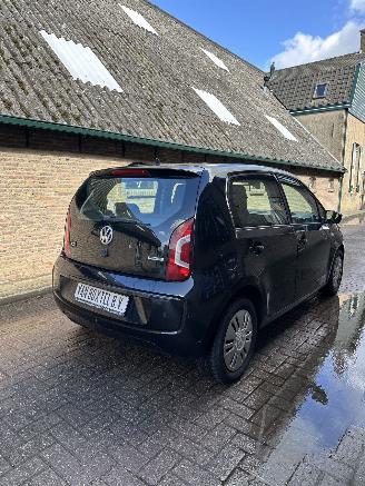 Volkswagen Up!  picture 6