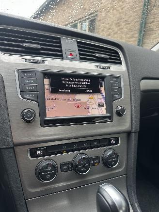 Volkswagen Golf  picture 16