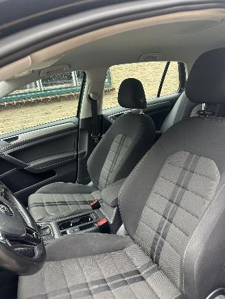 Volkswagen Golf  picture 8