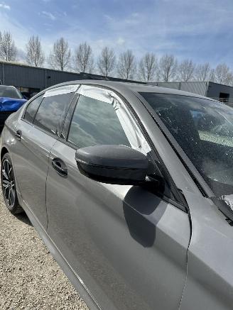 BMW 5-serie BMW 5-serie 530i High Executive Edition picture 5