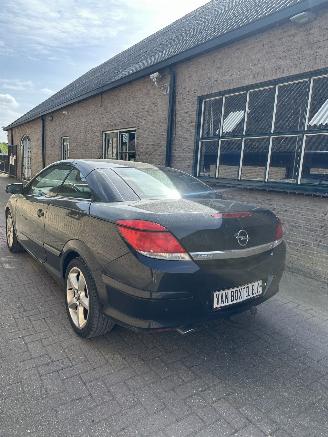 Opel Astra Opel Astra TwinTop 1.8 Cosmo picture 5