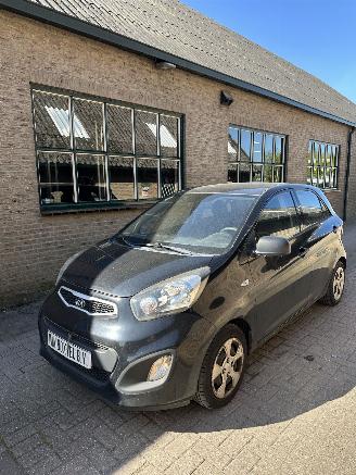 krockskadad bil auto Kia Picanto  2014/10
