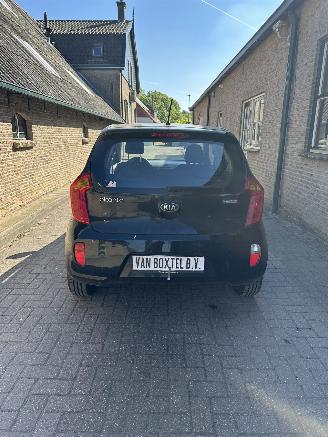 Kia Picanto  picture 4