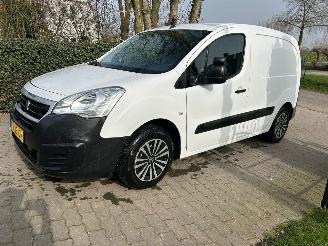  Peugeot Partner GERESERVEERD!!!120 1.6 BlueHDi 100 L1 Première 2017/5