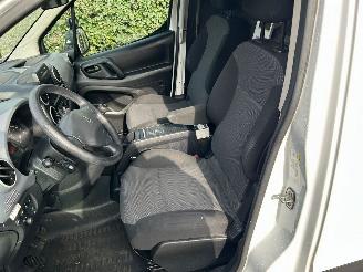 Peugeot Partner GERESERVEERD!!!120 1.6 BlueHDi 100 L1 Première picture 14