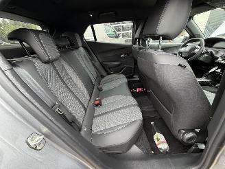 Peugeot 2008 1.2 PureTech 130 EAT8 Allure. ( schroefschade ) picture 10
