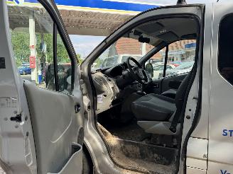 Renault Trafic 2.5 dci L2H1 DC AUTOMAAT! picture 13