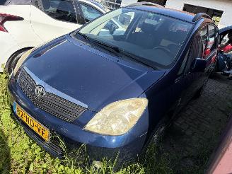 Unfallwagen Toyota Corolla-verso  2003/8