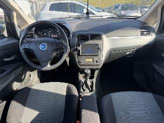 Fiat Punto 1.4 Dynamic picture 17