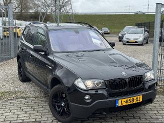 BMW X3 2.5 Si Executive picture 2
