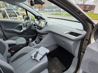 Peugeot 208 1.2 Allure Pano Climatronic MultiMedia Led Pdc CruiseControl 60KW / 82PK picture 8