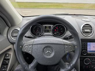 Mercedes ML 63 AMG Facelift Sch.Dak Camera Navi Luchtver. Memory Stoelkoeling Stoelverw. Trekhaak 375KW/510PK picture 16