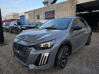 Damaged car Peugeot 208 GT Automaat Pano Led Keyless Camera Navi Drive-Mode Leder Sfeerverl. 74KW/101PK 2024/6