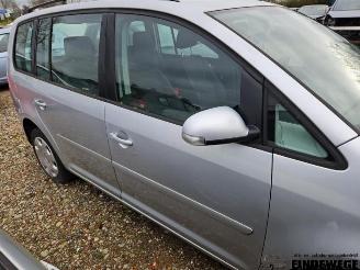 Volkswagen Touran Touran (1T1/T2), MPV, 2003 / 2010 1.6 FSI 16V picture 9