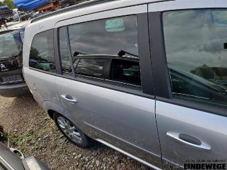 Opel Zafira Zafira (M75), MPV, 2005 / 2015 2.2 16V Direct Ecotec picture 8