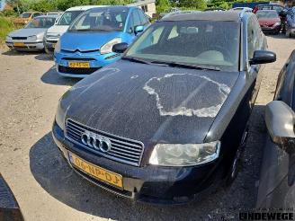 Salvage car Audi A4 A4 Avant (B6), Combi, 2001 / 2005 2.0 20V 2004/1