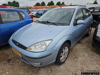 Salvage car Ford Focus Focus 1, Hatchback, 1998 / 2004 1.6 16V 2004/10