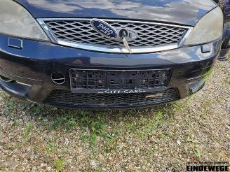 Ford Mondeo Mondeo III Wagon, Combi, 2000 / 2007 3.0 V6 24V ST220 picture 19