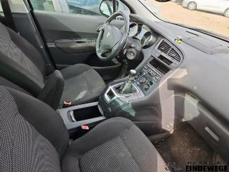 Peugeot 5008 5008 I (0A/0E), MPV, 2009 / 2017 1.6 THP 16V picture 4