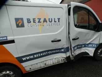 Renault Trafic TRAFIC 3 COURT PHASE 1 - 1.6 DCI - 16V TURBO picture 7