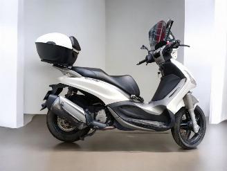 Schade scooter Piaggio  BEVERLY 2015/5