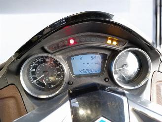 Yamaha  X10 picture 2