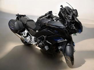 uszkodzony motocykle Yamaha FJR 1300  2013/7