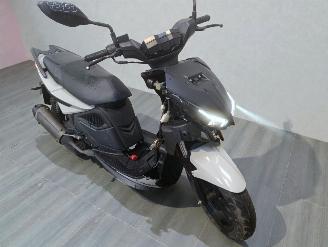 Kymco  SUPER 8 picture 6