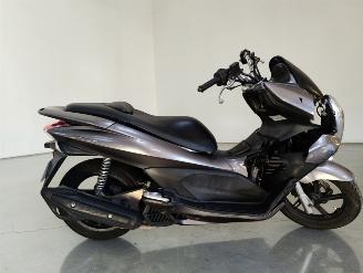 Honda  PCX picture 6
