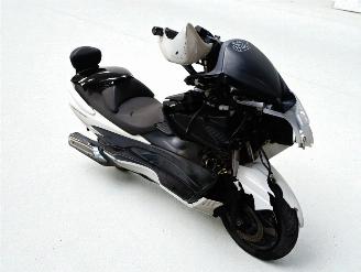 Schade scooter Suzuki  BURGMAN 2014/7