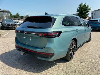 uszkodzony samochody osobowe Volkswagen Passat Variant 2.0 TDI DSG R-Line *HEAD-UP -AHK* 2024/5
