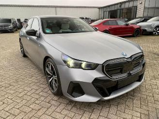 Auto incidentate BMW i5 M60 xDrive *HEAD-UP - PANO - 360 KAM - NAVI* 2024/2