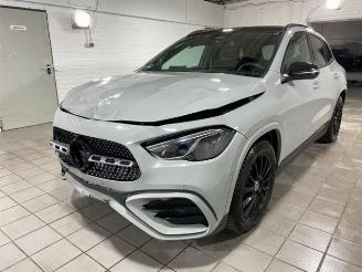 Schadeauto Mercedes GLA 250 4Matic AMG Line Advanced Plus Pano/AHK 2025/5