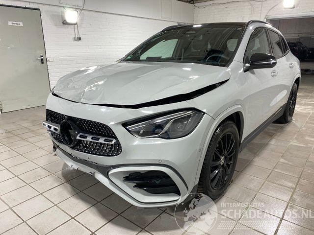 Mercedes GLA 250 4Matic AMG Line Advanced Plus Pano/AHK