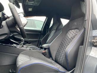 Volkswagen Golf 1.5 TSI R-Line picture 13