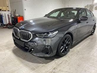 BMW 5-serie e M Sport Pano/AHK/B&W/360/HUD/Navi picture 13