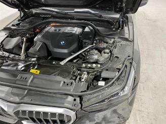 BMW 5-serie e M Sport Pano/AHK/B&W/360/HUD/Navi picture 14