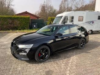 krockskadad bil auto Skoda Octavia RS Combi 2.0 TDI HUD/STANDHZG/KAM/NAVI 2023/5