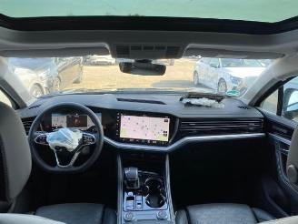 Volkswagen Touareg 3.0 TSI eHybrid 4Motion Elegance picture 17