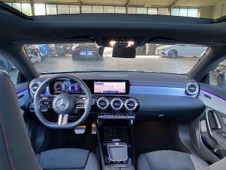 Mercedes Cla-klasse 180 SB AMG Line PANO/AHK/KAM/NAVI picture 19