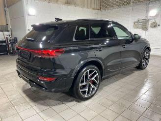 Voiture accidenté Audi SQ6 e-tron HUD/360/AHK/B&O/NAVI 2024/9