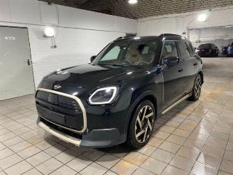 Voiture accidenté Mini Countryman E HUD/PANO/360/AHK/H&K/NAVI 2024/9