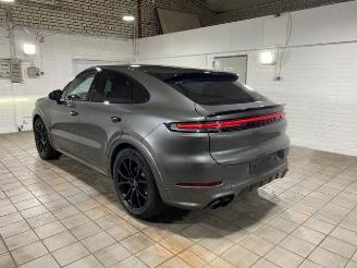 krockskadad bil auto Porsche Cayenne GTS Coupe PANO/CHRONO/HUD/360/NAVI 2025/6