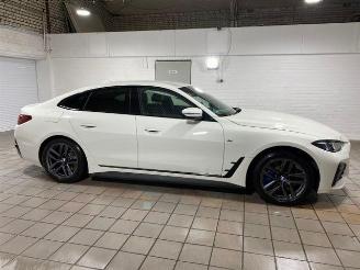 Damaged car BMW i4 eDrive40 M Sport HUD/AHK/360/H&K/NAVI 2025/1