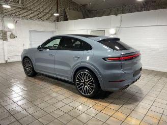 Porsche Cayenne S E-Hybrid Coupe CHRONO/PANO/HUD/AHK/360 picture 2