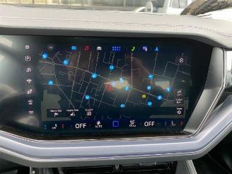 Volkswagen Touareg 3.0 TDI 4Motion R-Line STANDHZG/PANO/HUD picture 23