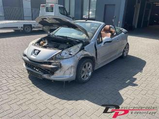 Vrakbiler auto Peugeot 207 207 CC (WB), Cabrio, 2007 / 2015 1.6 16V 2009/6