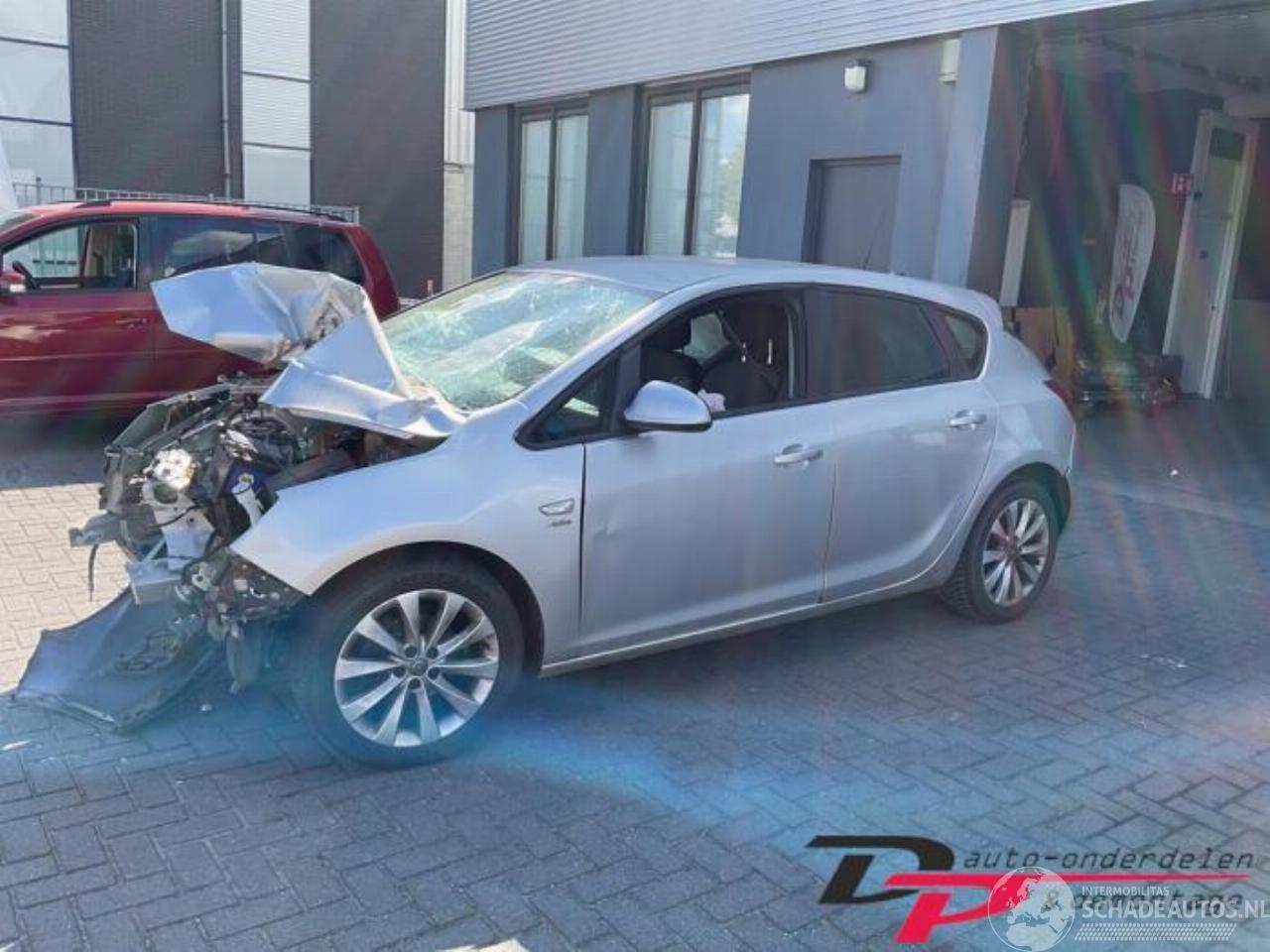 Opel Astra Astra J (PC6/PD6/PE6/PF6), Hatchback 5-drs, 2009 / 2015 1.4 16V ecoFLEX