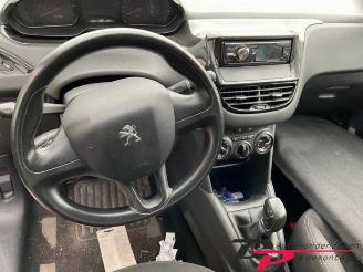 Peugeot 208 208 I (CA/CC/CK/CL), Hatchback, 2012 / 2019 1.0 Vti 12V PureTech picture 11