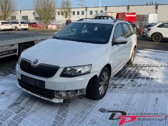 Autoverwertung Skoda Octavia Octavia Combi (5EAC), Combi 5-drs, 2012 / 2020 1.2 TSI 16V 2014/8